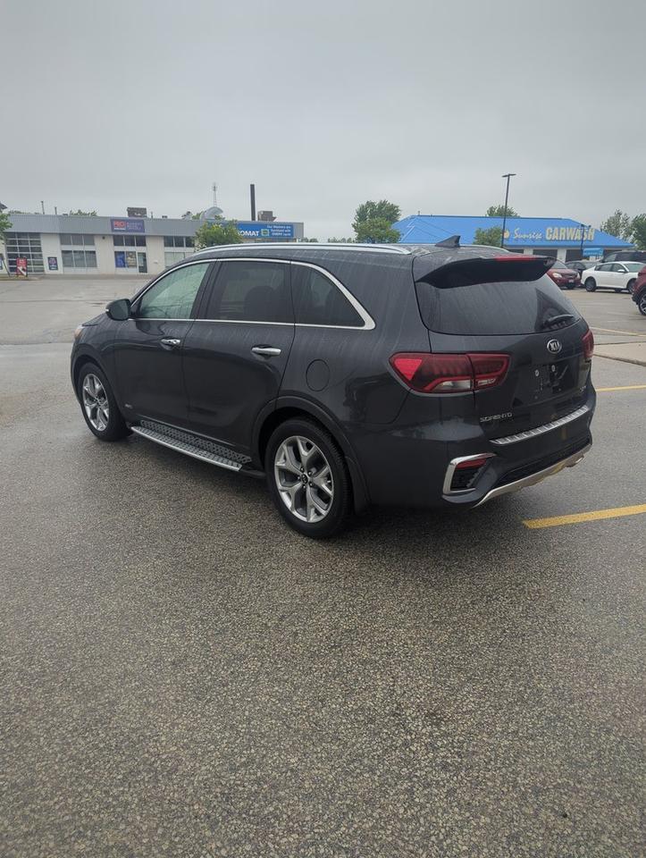2019 Kia Sorento SX Photo2