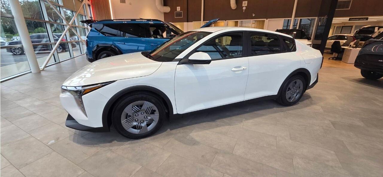 2026 Kia K4 Lx Fwd Photo2