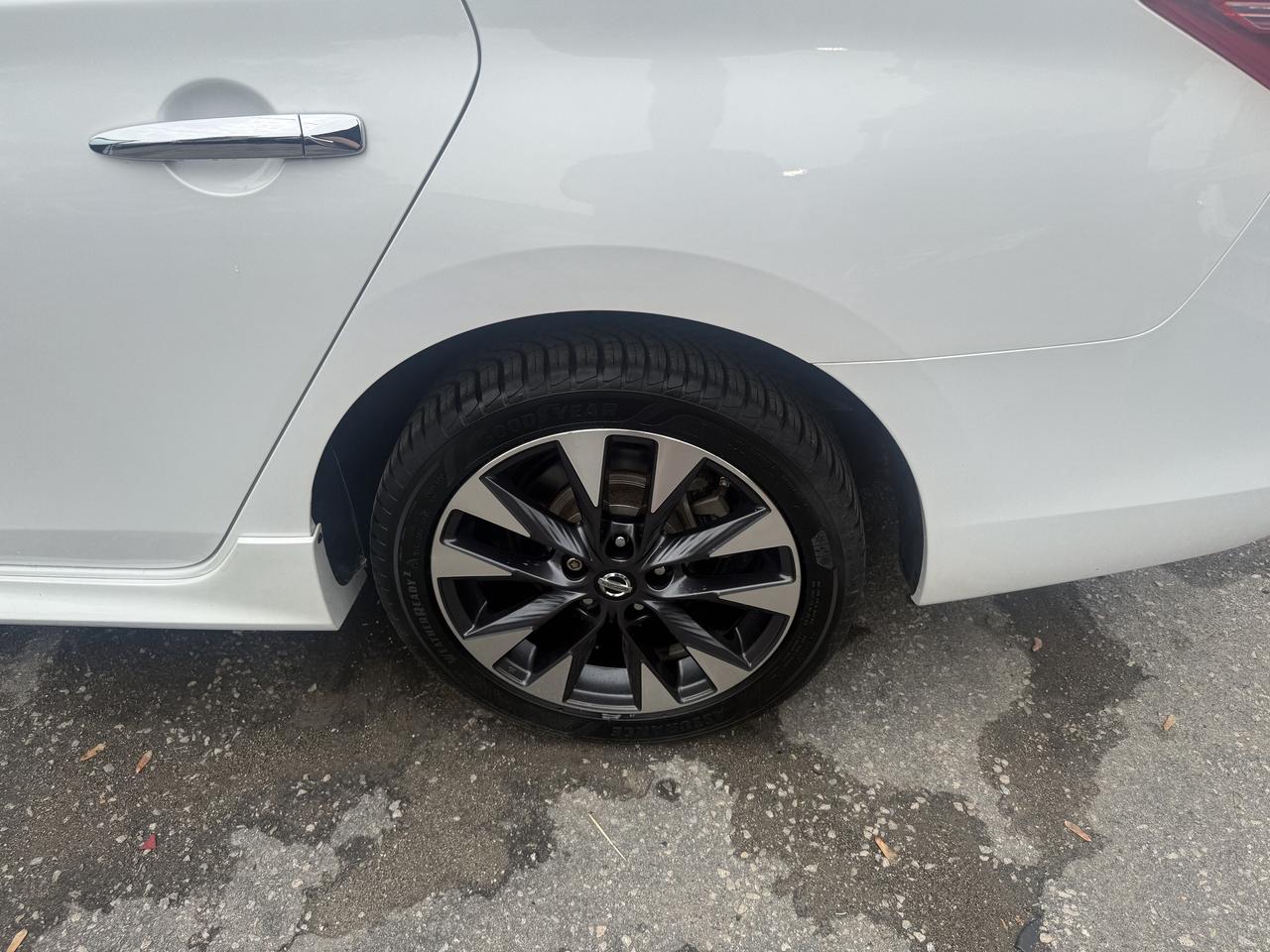 2016 Nissan Sentra *** 3 YEAR WARRANTY INCLUDED *** Photo