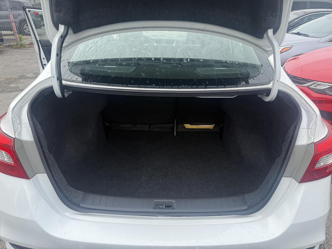 2016 Nissan Sentra *** 3 YEAR WARRANTY INCLUDED *** Photo