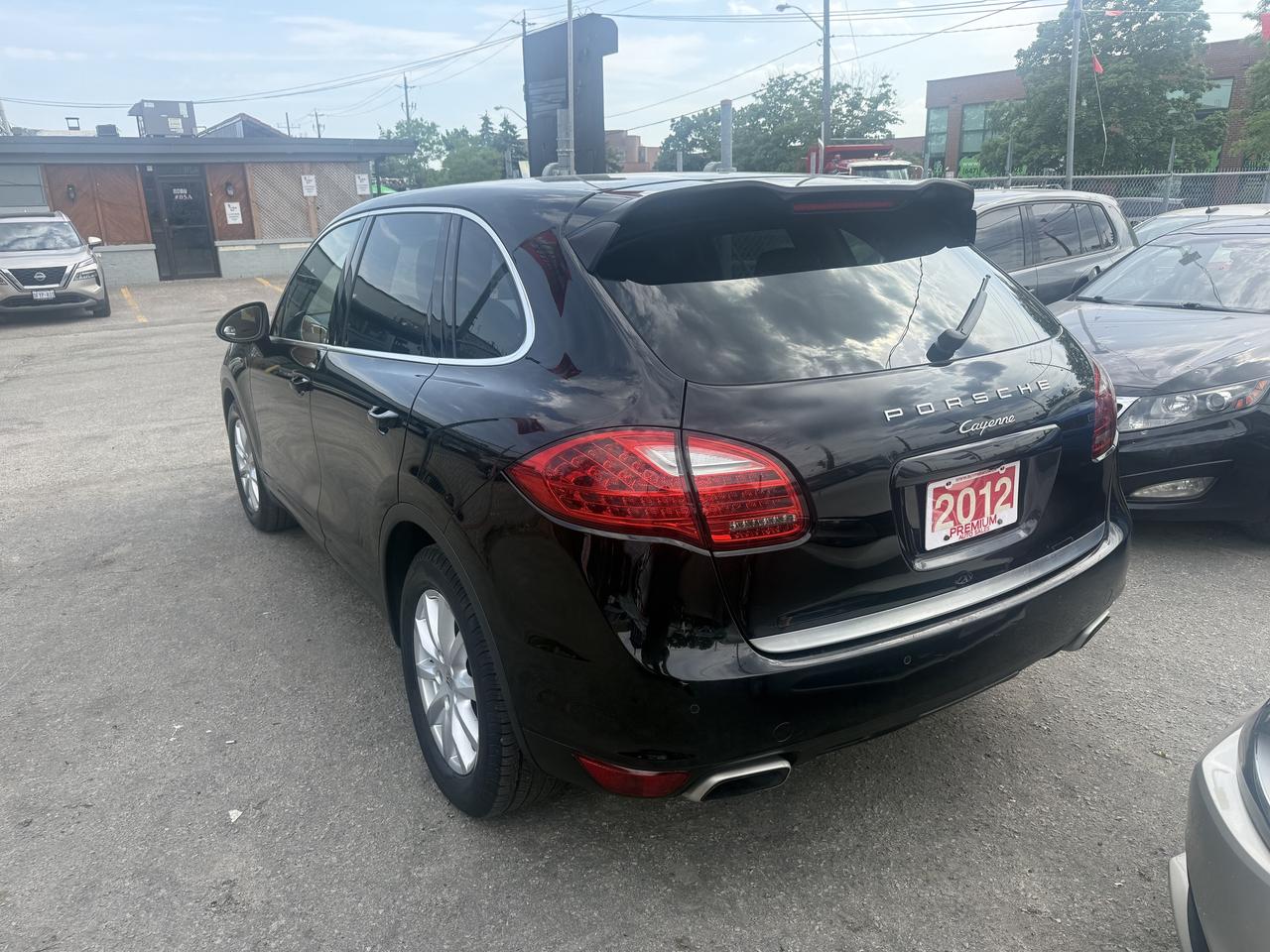 2012 Porsche Cayenne *** BLOWOUT SALE *** Photo3