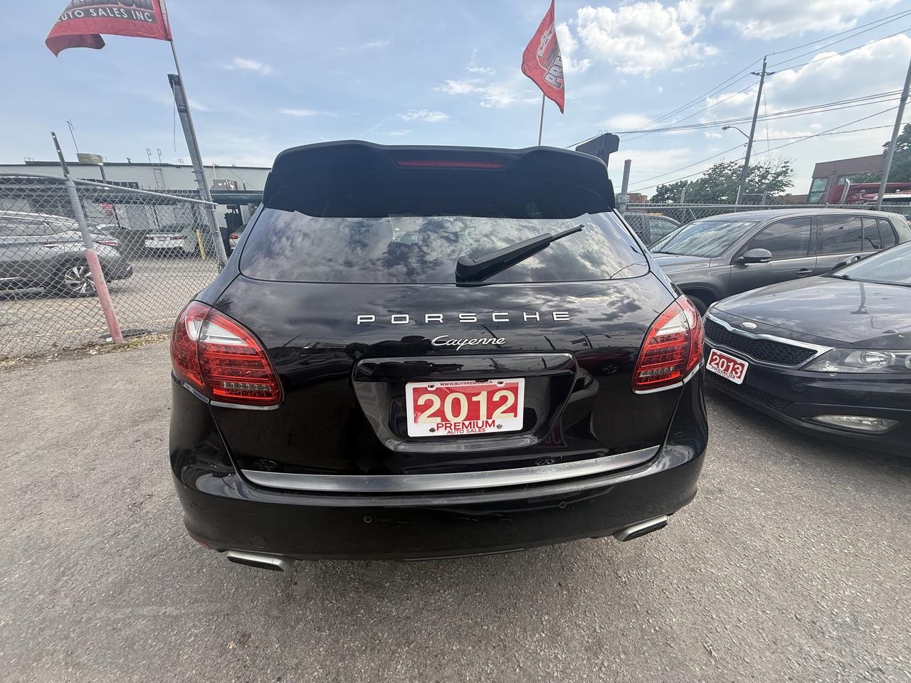 2012 Porsche Cayenne *** BLOWOUT SALE *** Photo
