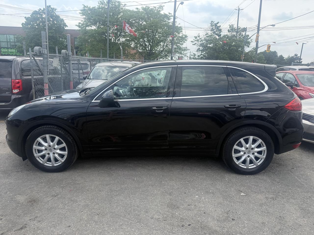 2012 Porsche Cayenne *** BLOWOUT SALE *** Photo