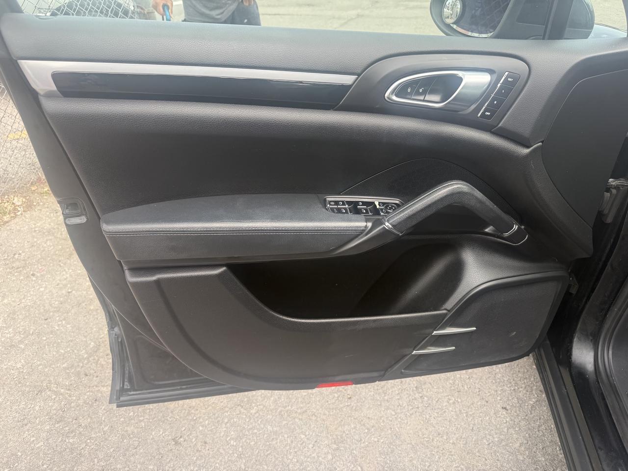 2012 Porsche Cayenne *** BLOWOUT SALE *** Photo