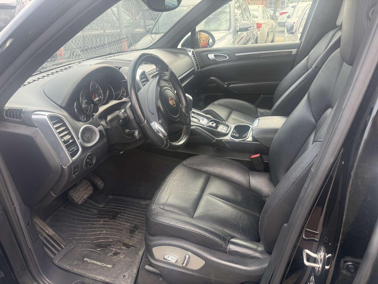 2012 Porsche Cayenne *** BLOWOUT SALE *** Photo