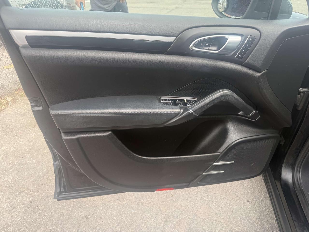 2012 Porsche Cayenne *** BLOWOUT SALE *** Photo