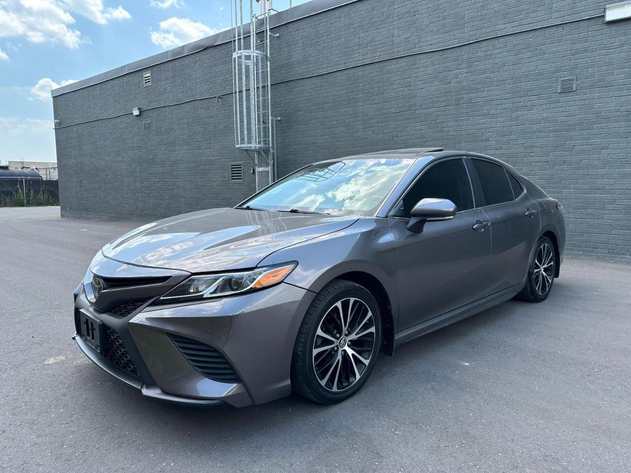 2018 Toyota Camry SE Auto (SE) Photo