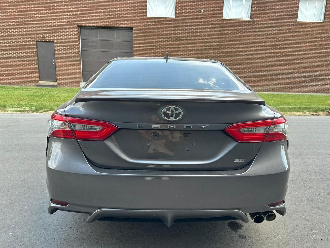 2018 Toyota Camry SE Auto (SE) Photo
