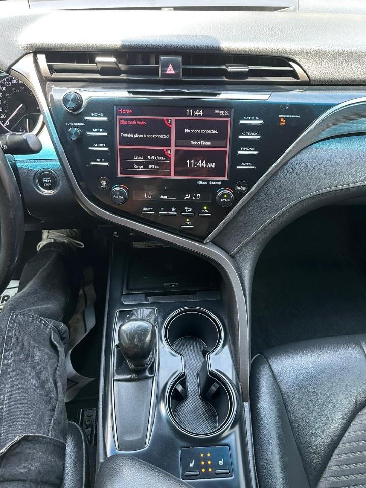 2018 Toyota Camry SE Auto (SE) Photo
