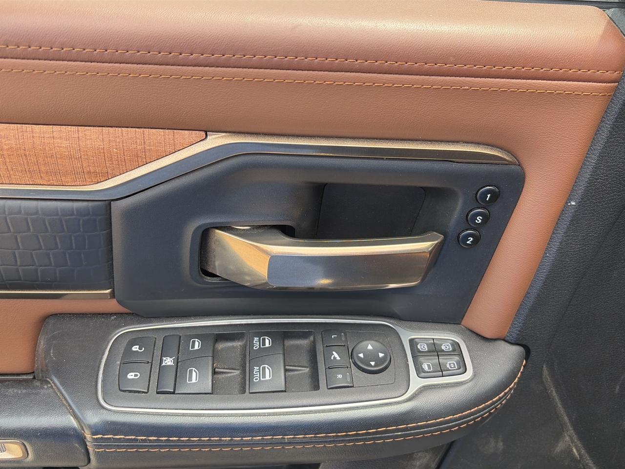2024 RAM 3500 Limited Longhorn Photo