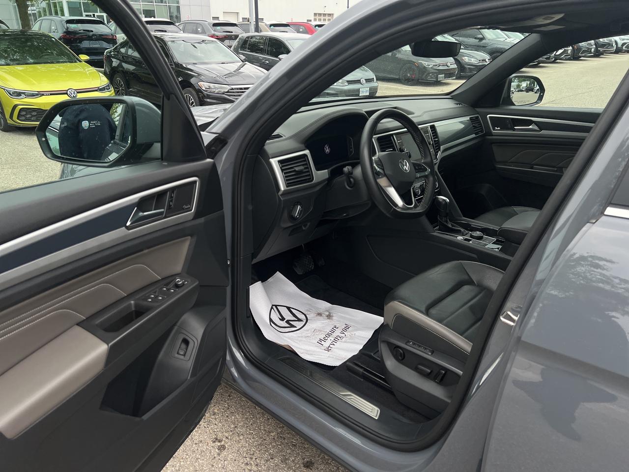 2023 Volkswagen Atlas Cross Sport Highline 3.6 FSI 4MOTION Photo