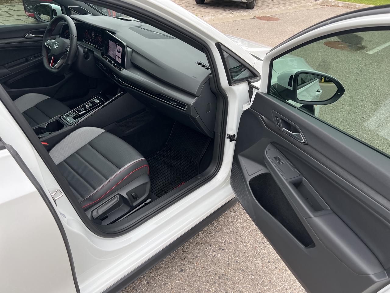 2024 Volkswagen Golf GTI Performance Auto Photo