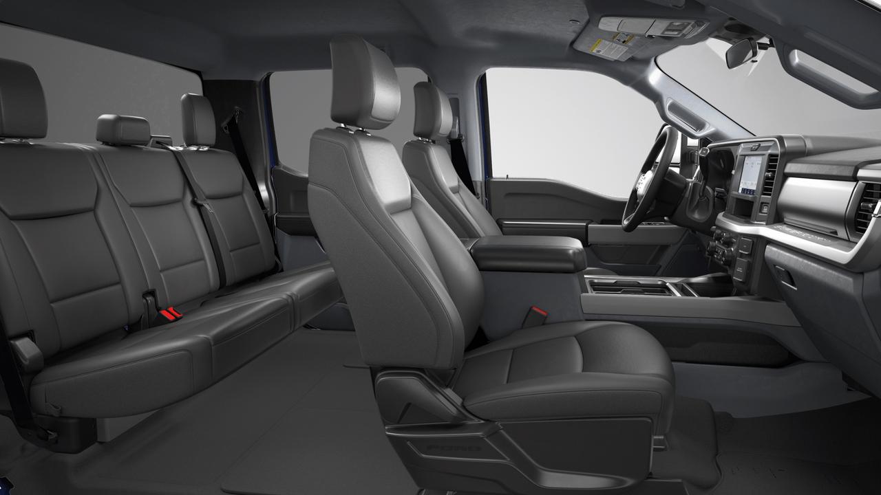 2026 Ford SuperDuty F-250® XLT Photo