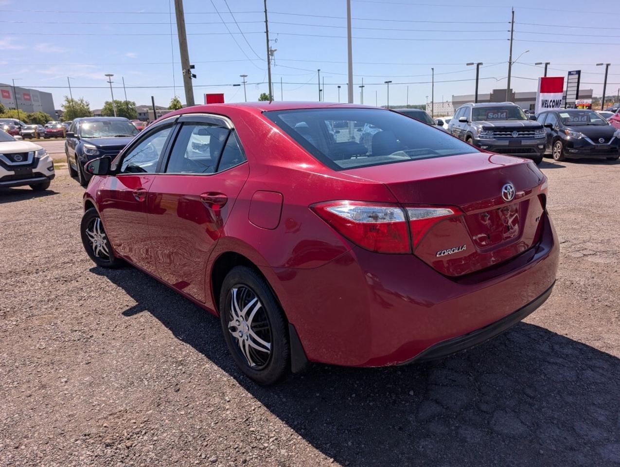 2015 Toyota Corolla LE Photo