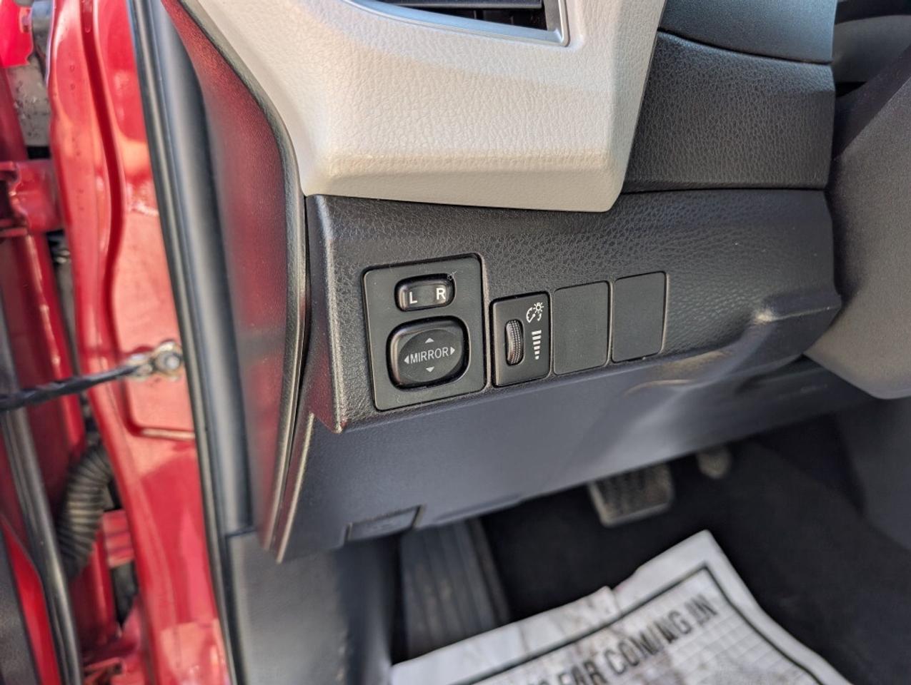 2015 Toyota Corolla LE Photo