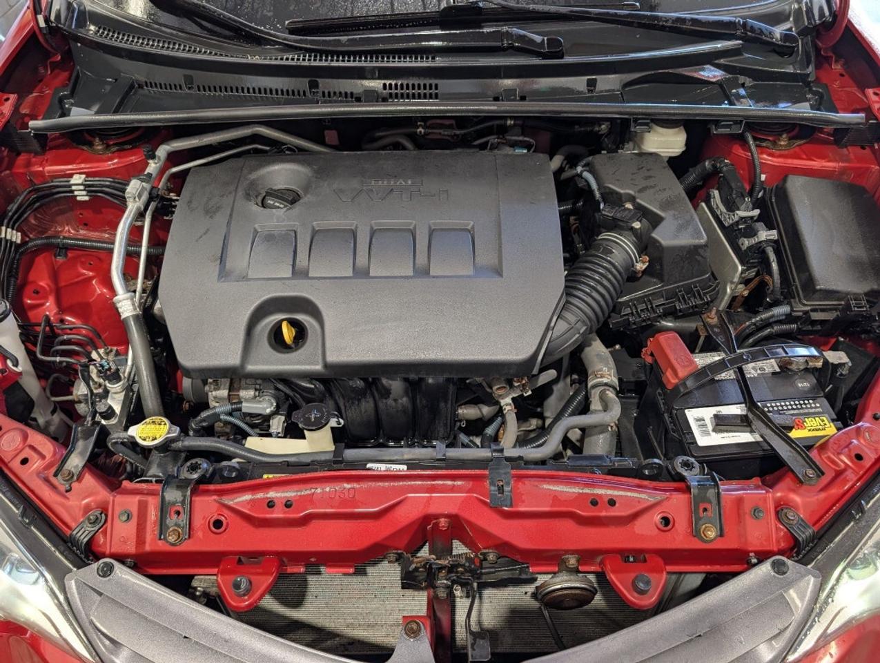 2015 Toyota Corolla LE Photo