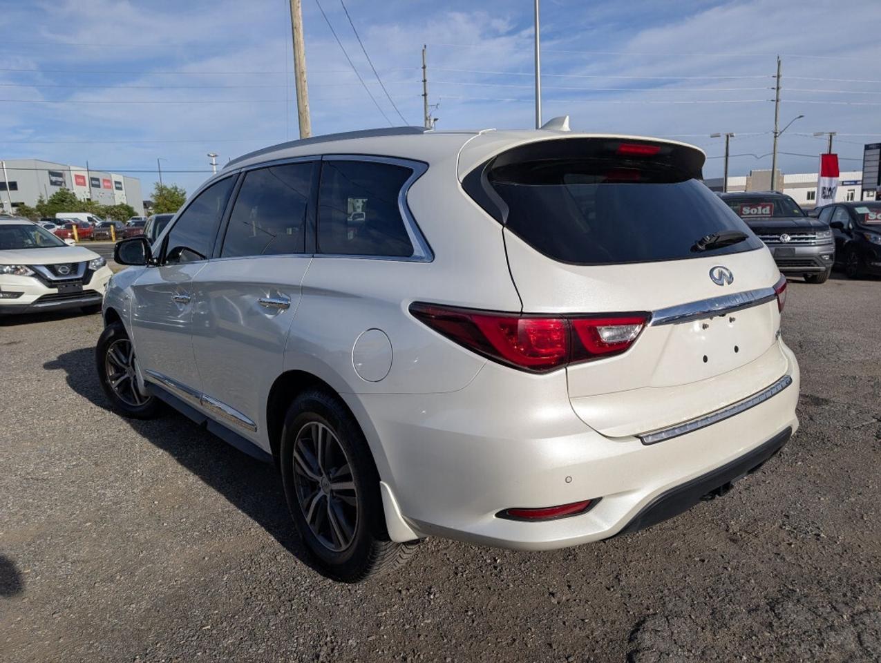 2017 Infiniti QX60 NAV   LEATHER   SUNROOF   CAMERA   HTD SEATS Photo