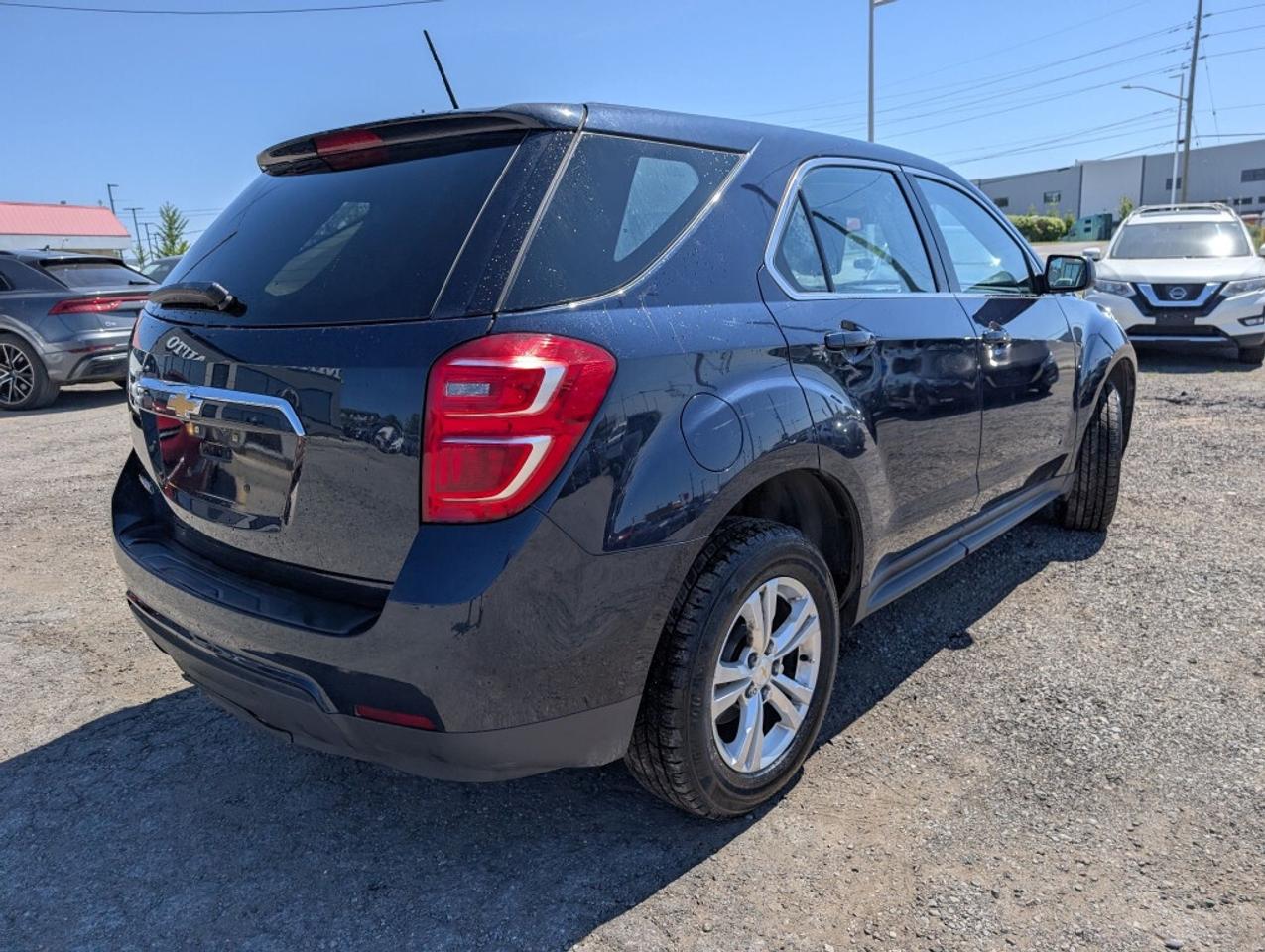 2017 Chevrolet Equinox LS Photo