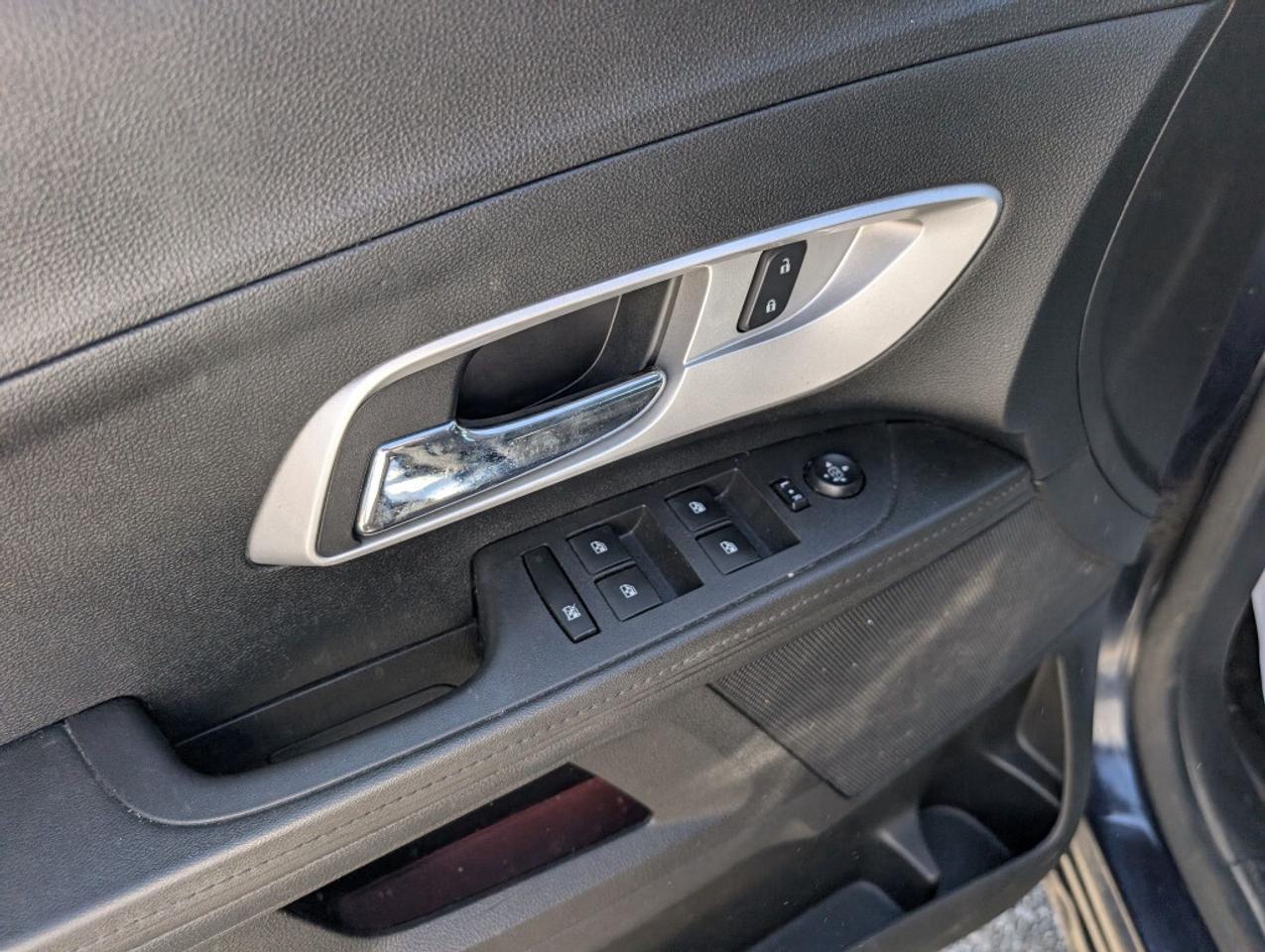 2017 Chevrolet Equinox LS Photo