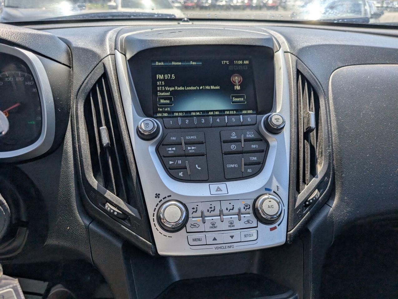2017 Chevrolet Equinox LS Photo