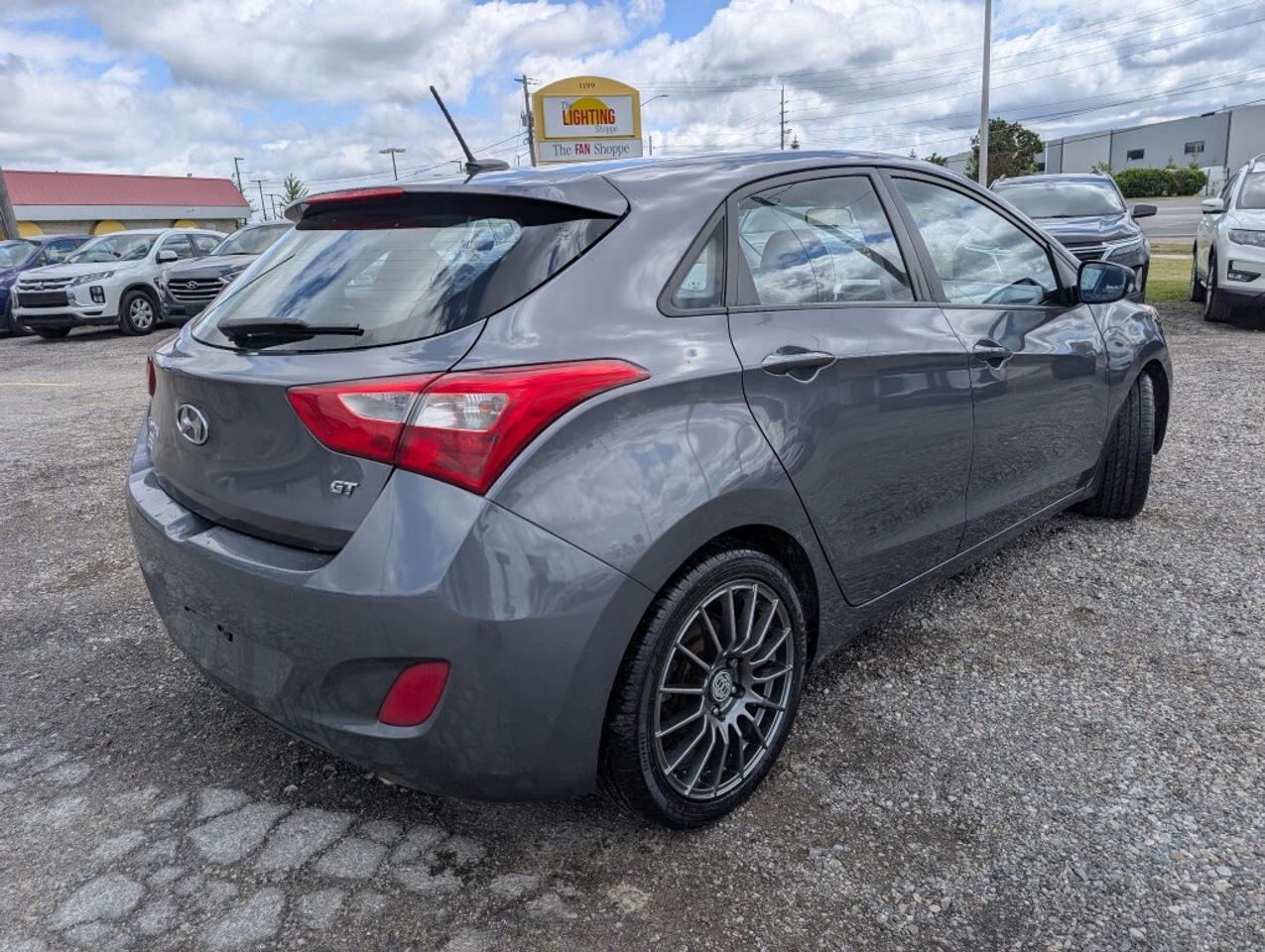 2017 Hyundai Elantra GT GLS Tech NAV SUNROOF CAMERA HTD SEATS Photo