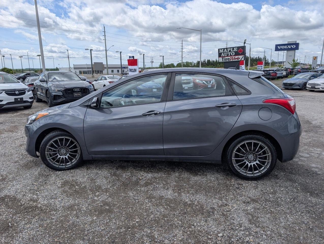 2017 Hyundai Elantra GT GLS Tech NAV SUNROOF CAMERA HTD SEATS Photo