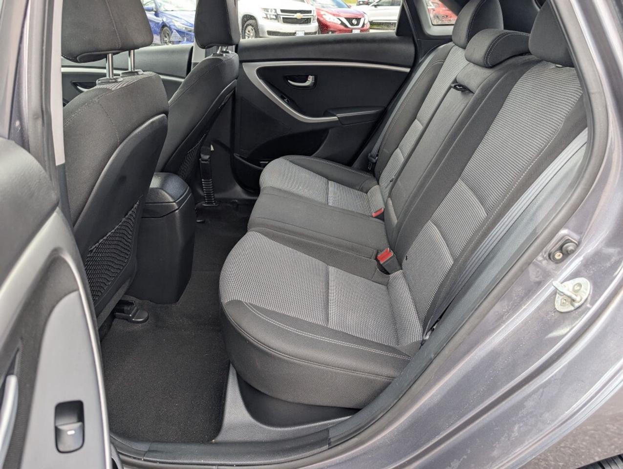 2017 Hyundai Elantra GT GLS Tech NAV SUNROOF CAMERA HTD SEATS Photo
