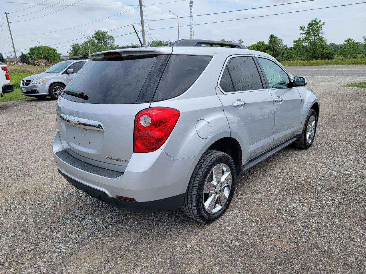 2014 Chevrolet Equinox LT Photo2