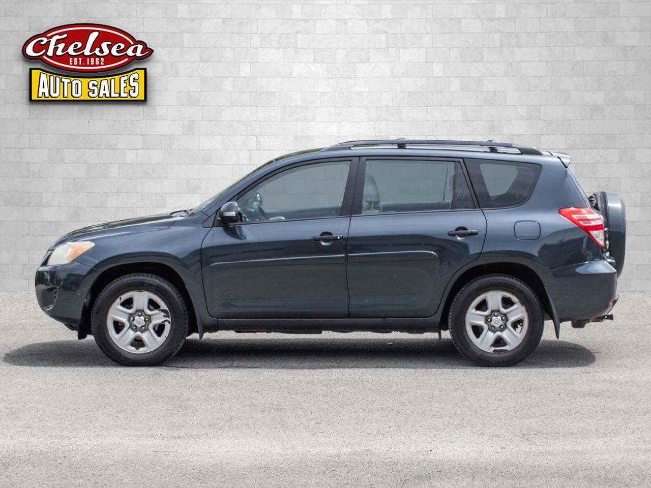 2011 Toyota RAV4 Base I4 4WD Photo2