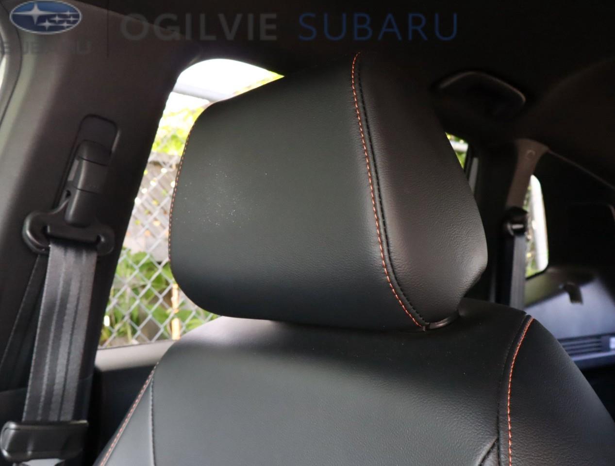 2023 Honda CR-V Hybrid Touring 4dr All-Wheel Drive Photo