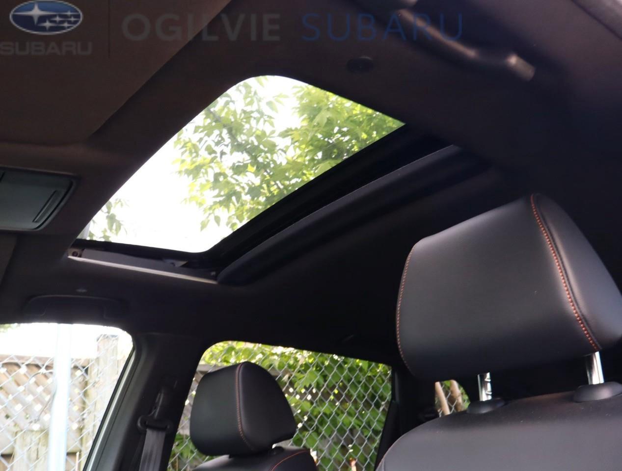 2023 Honda CR-V Hybrid Touring 4dr All-Wheel Drive Photo