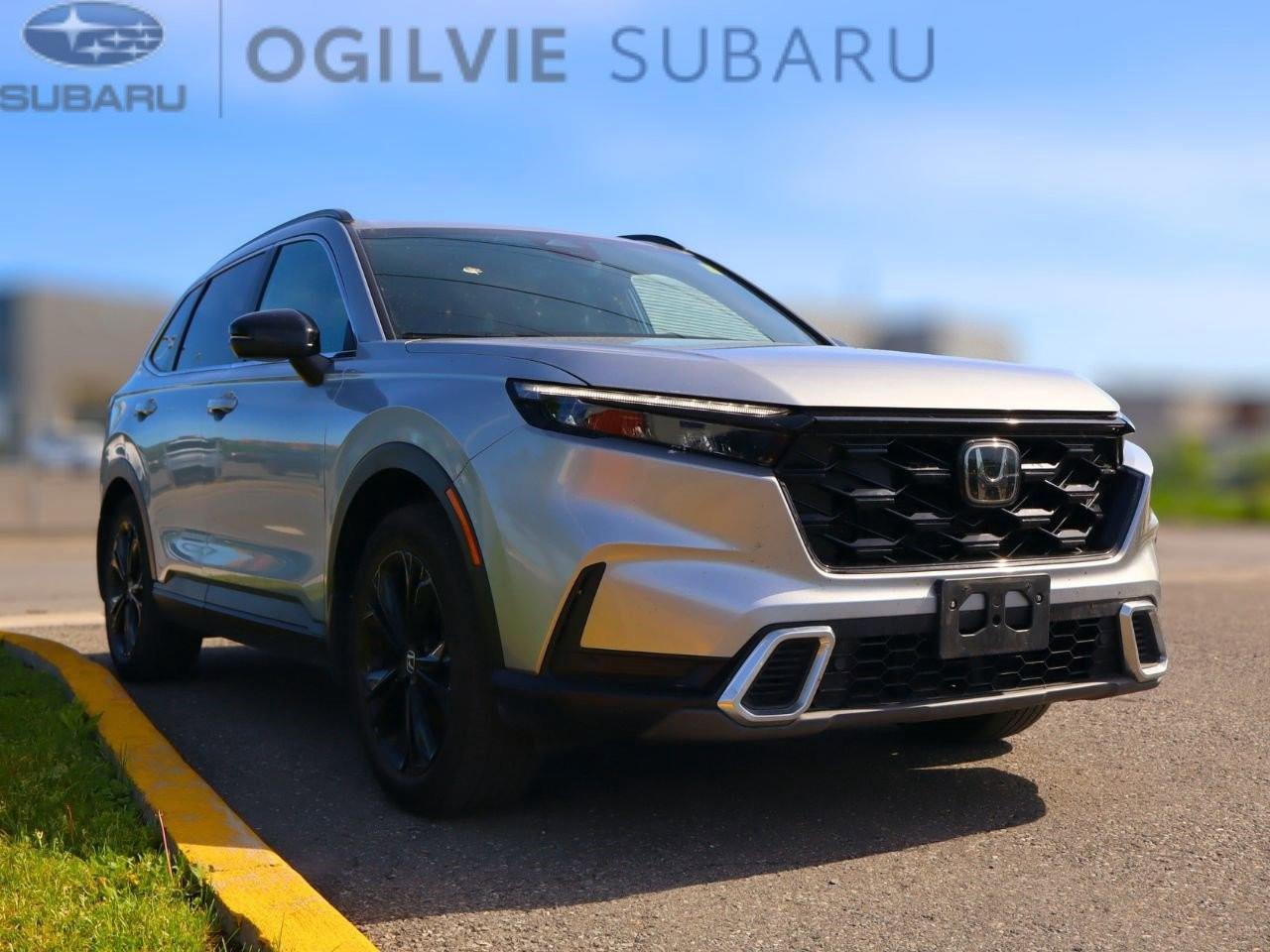 2023 Honda CR-V Hybrid Touring 4dr All-Wheel Drive Photo