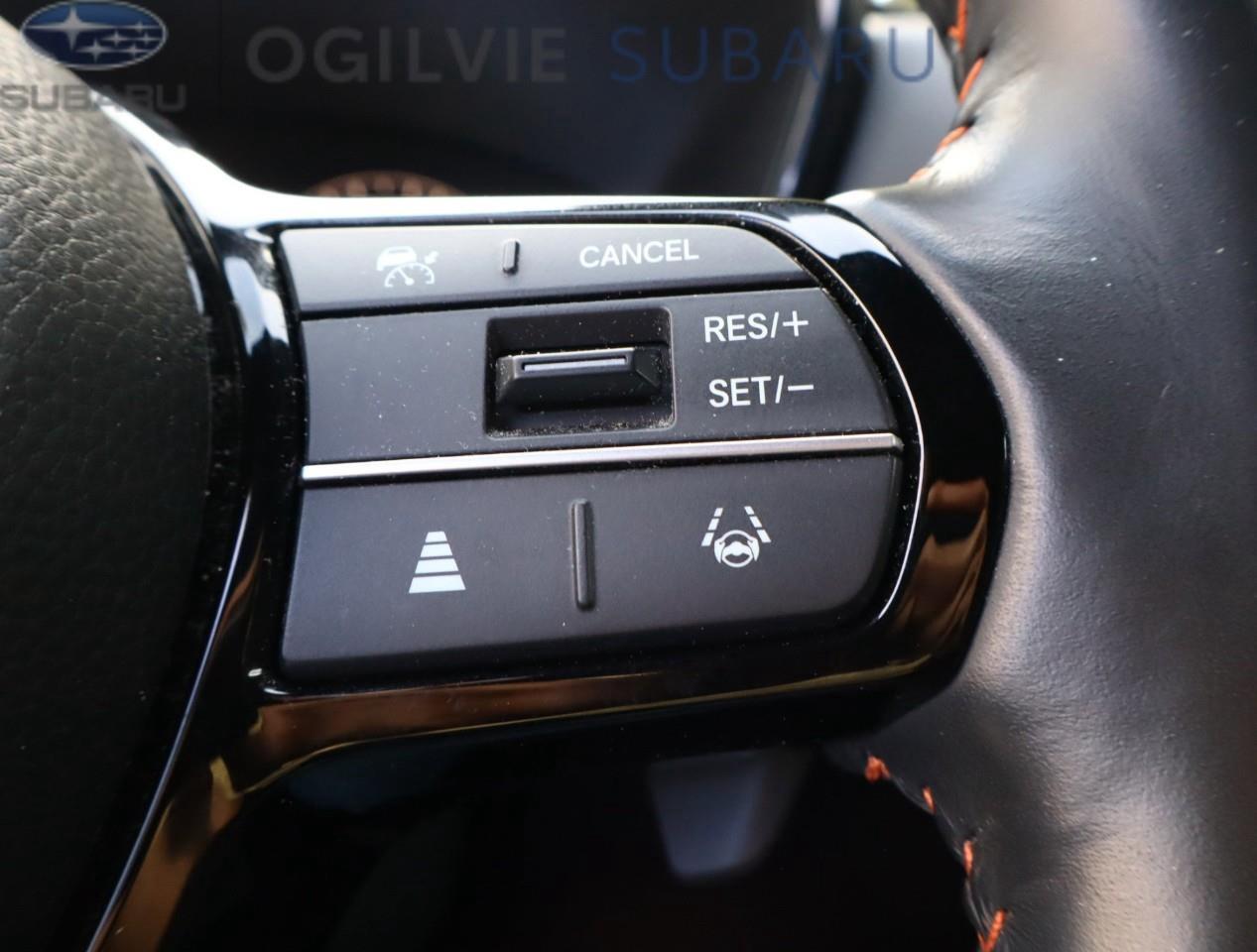 2023 Honda CR-V Hybrid Touring 4dr All-Wheel Drive Photo