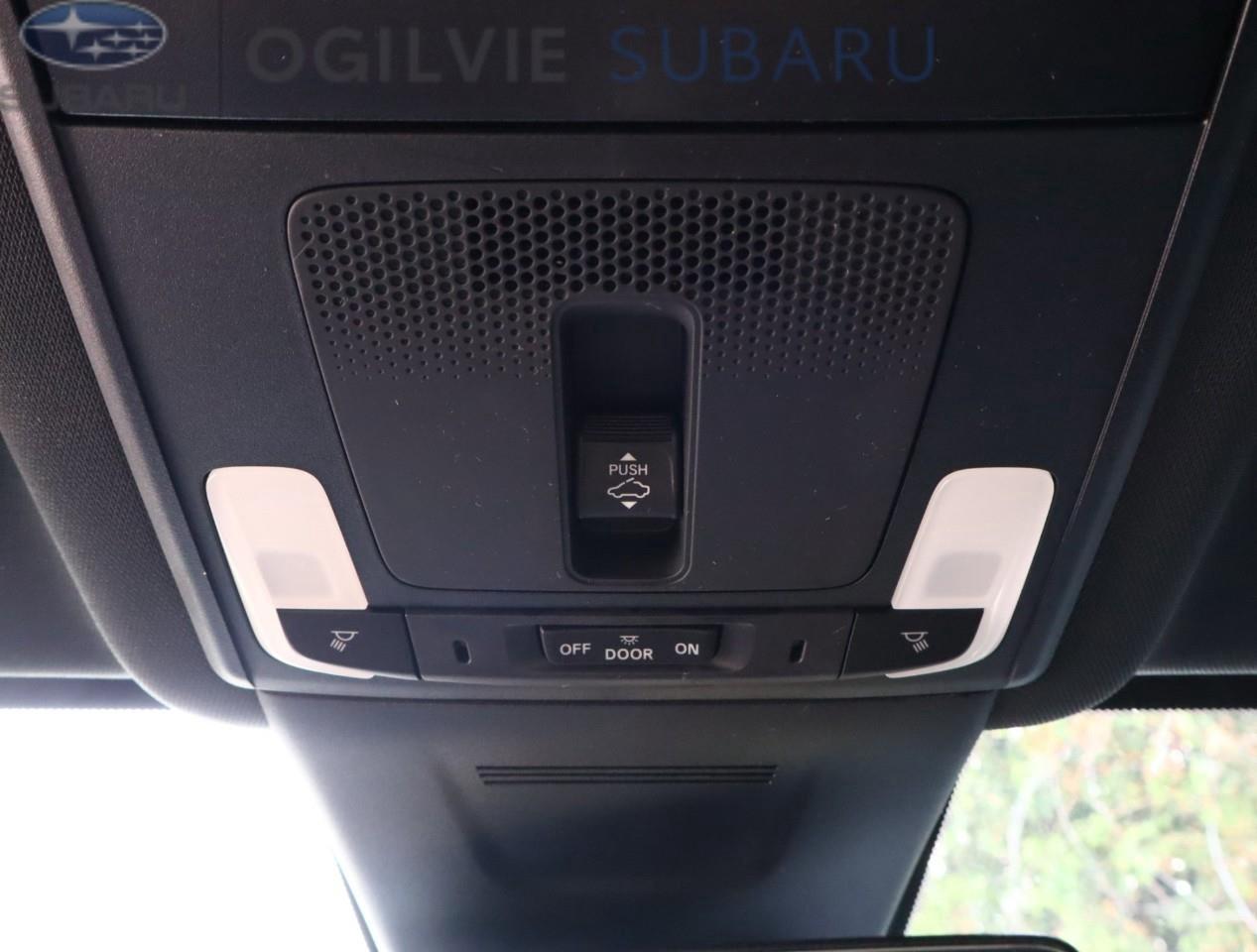 2023 Honda CR-V Hybrid Touring 4dr All-Wheel Drive Photo
