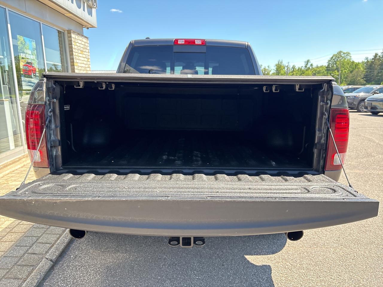 2022 RAM 1500 Classic WARLOCK Photo