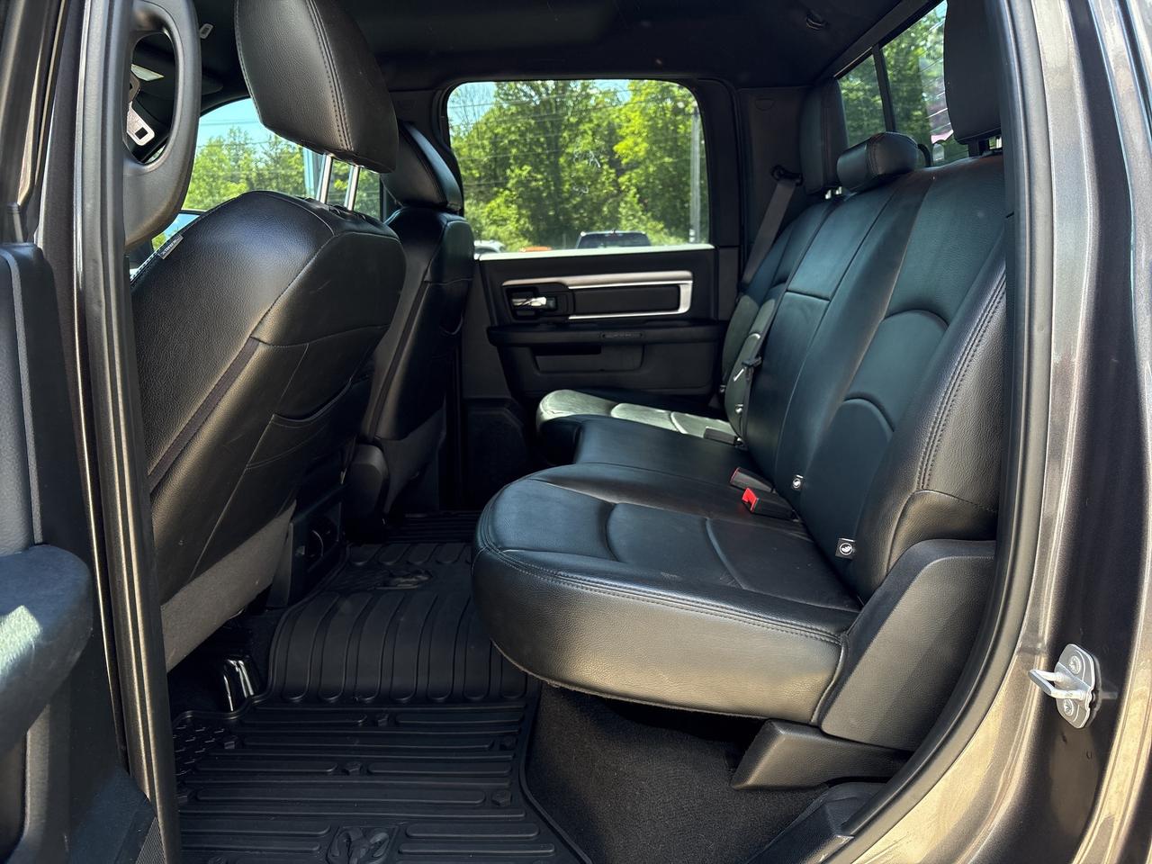 2022 RAM 1500 Classic WARLOCK Photo