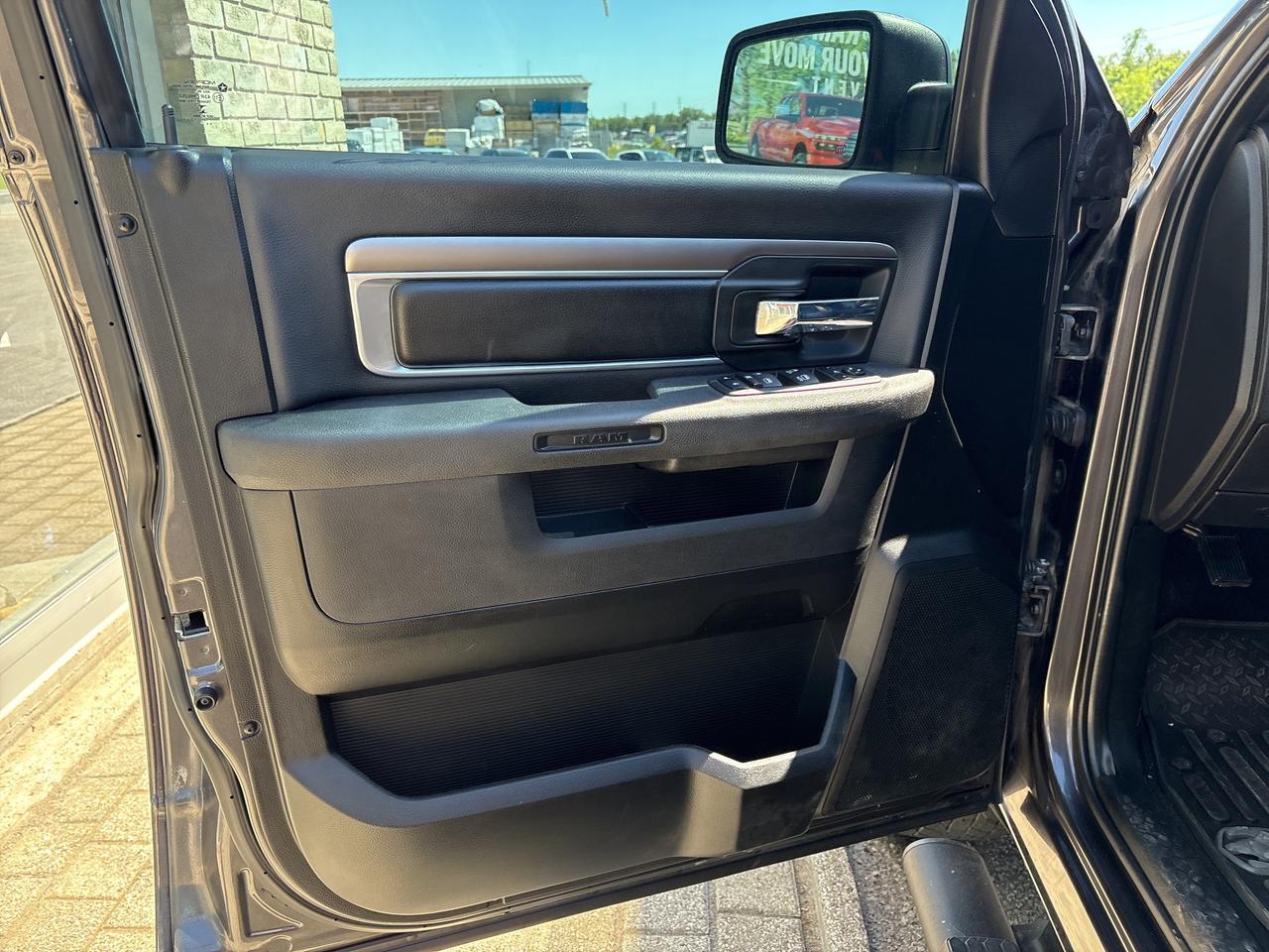 2022 RAM 1500 Classic WARLOCK Photo