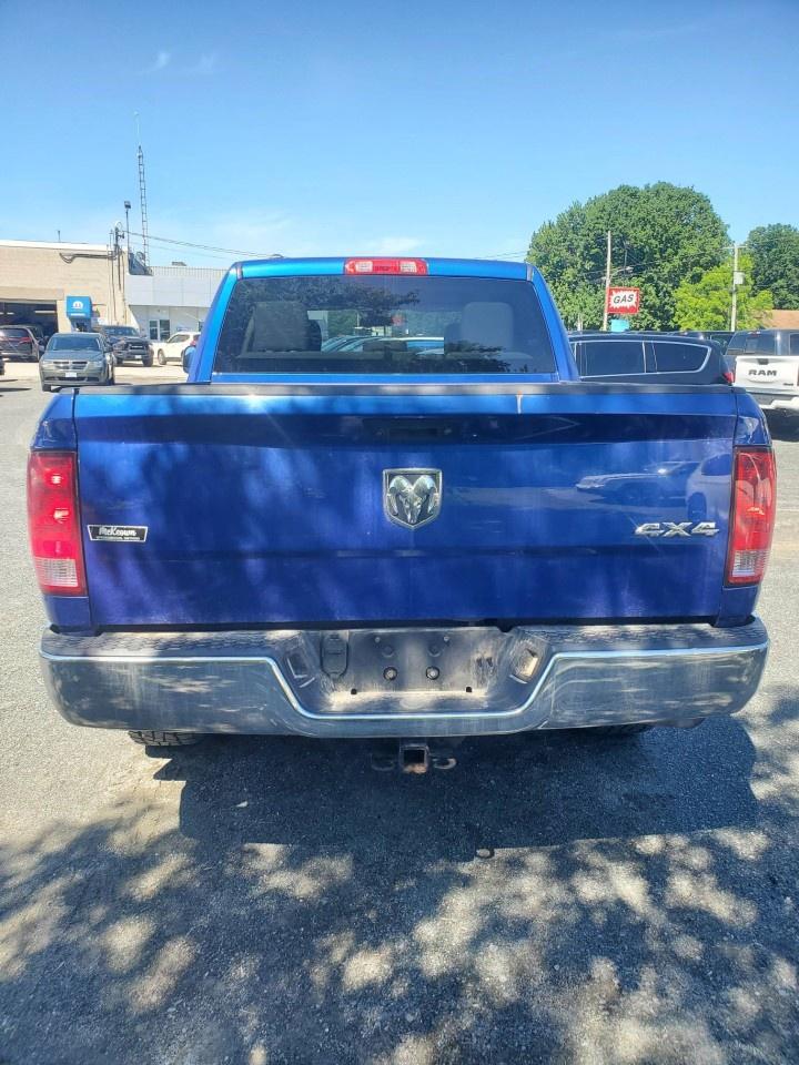 2017 RAM 1500 4WD Crew Cab 5.7 Ft Box ST Photo