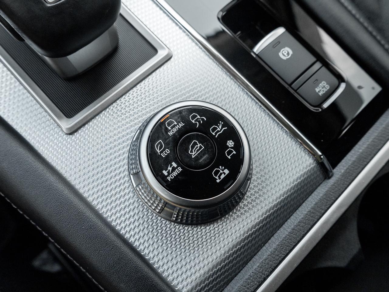 2024 Mitsubishi Outlander GT S-AWC CPO FINANCE RATES FOR AS LOW AS 0.90% Photo