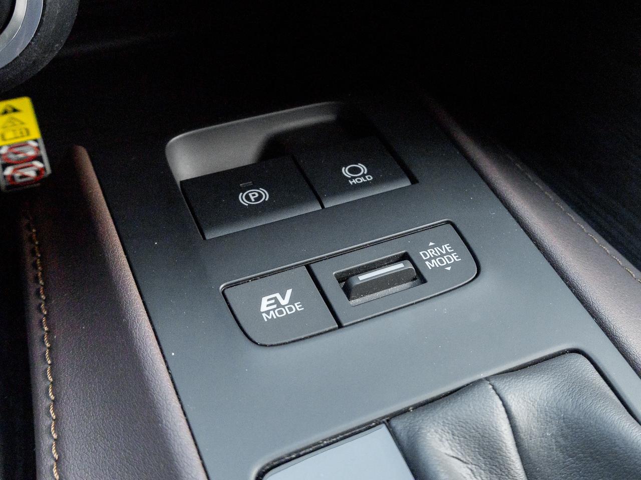 2023 Toyota Venza Limited AWD   AVAILABLE FOR FINANCING Photo