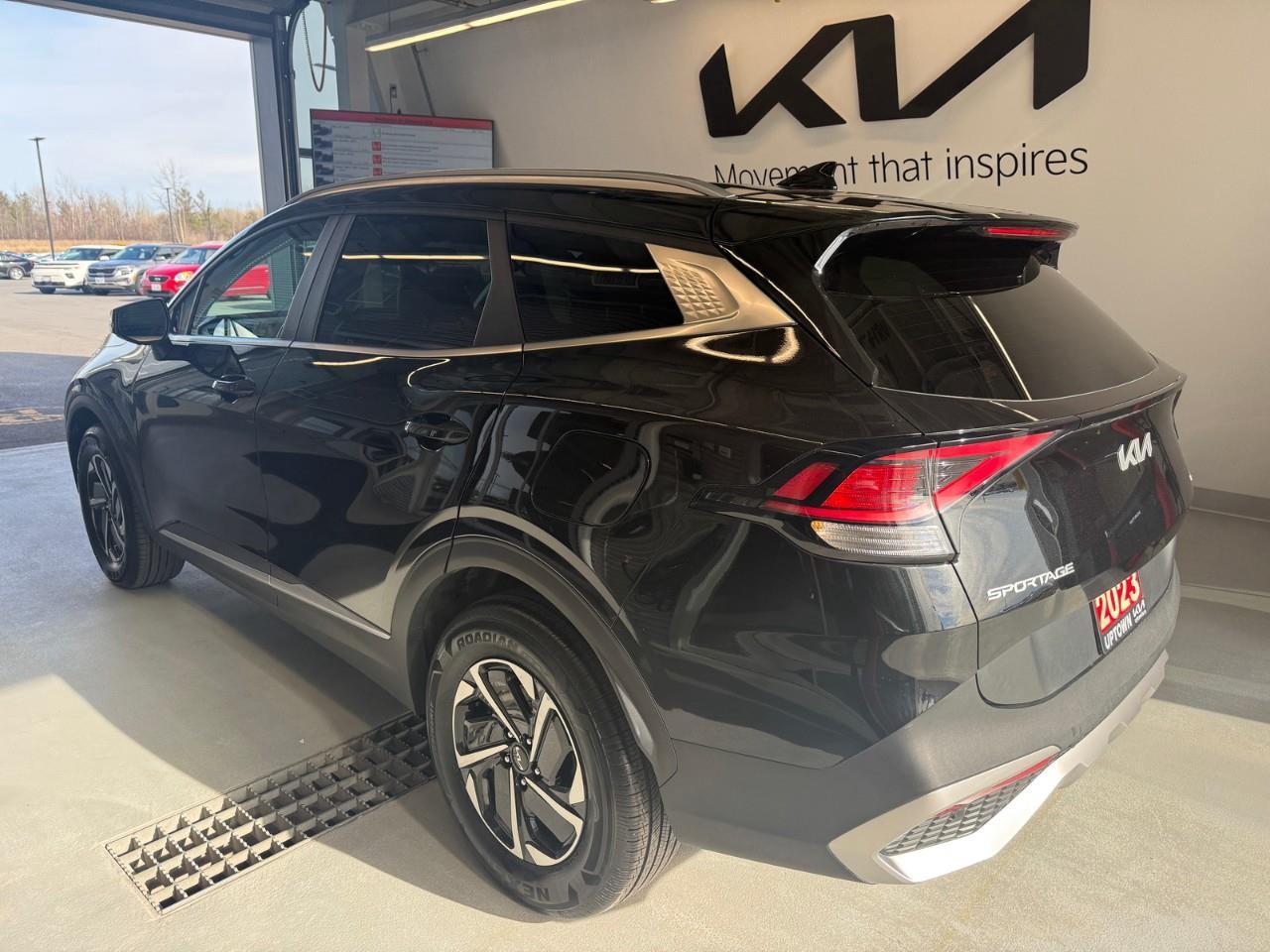 2023 Kia Sportage Hybrid EX 4dr All-Wheel Drive Photo