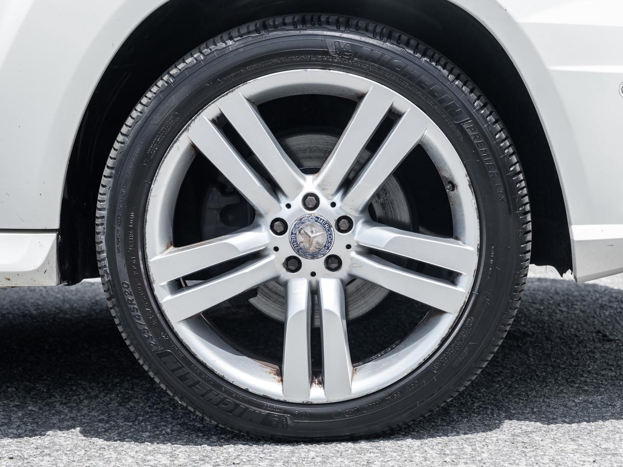 2012 Mercedes-Benz GLK-Class 4MATIC GLK 350 Photo