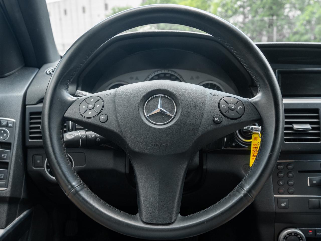 2012 Mercedes-Benz GLK-Class 4MATIC GLK 350 Photo