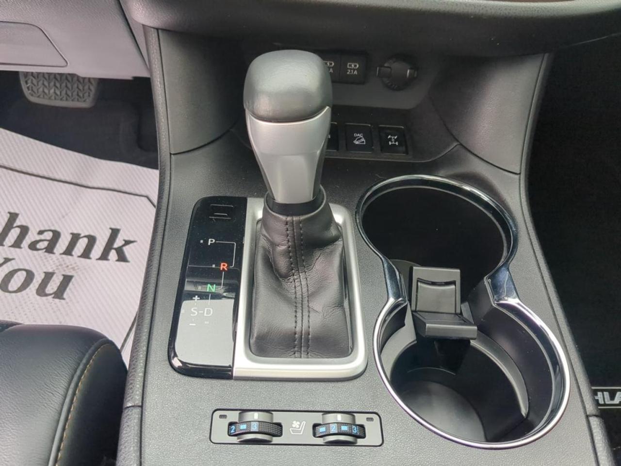 2017 Toyota Highlander AWD 4DR LIMITED Photo