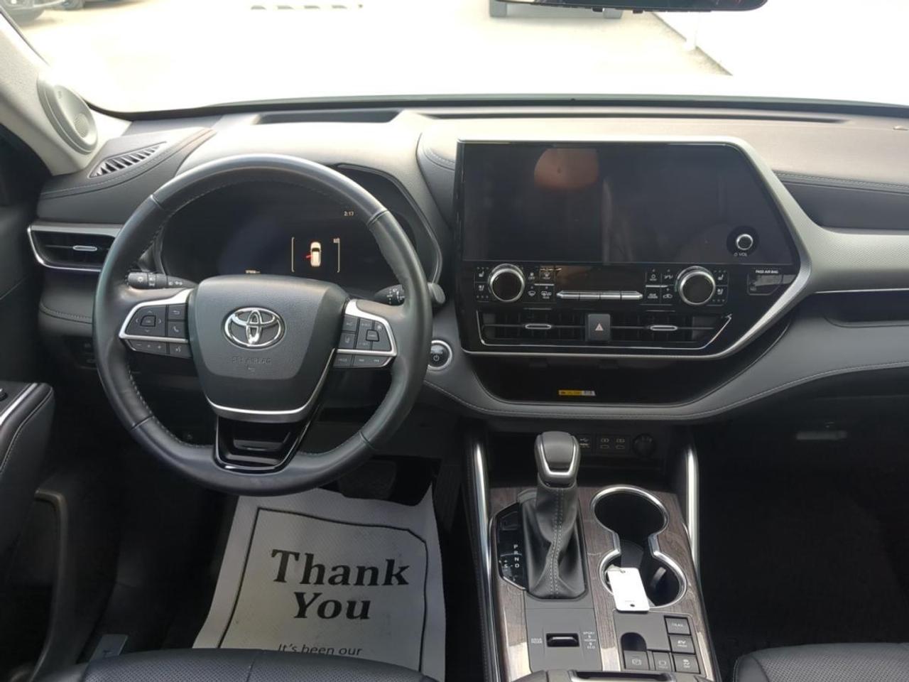 2024 Toyota Highlander LIMITED AWD Photo