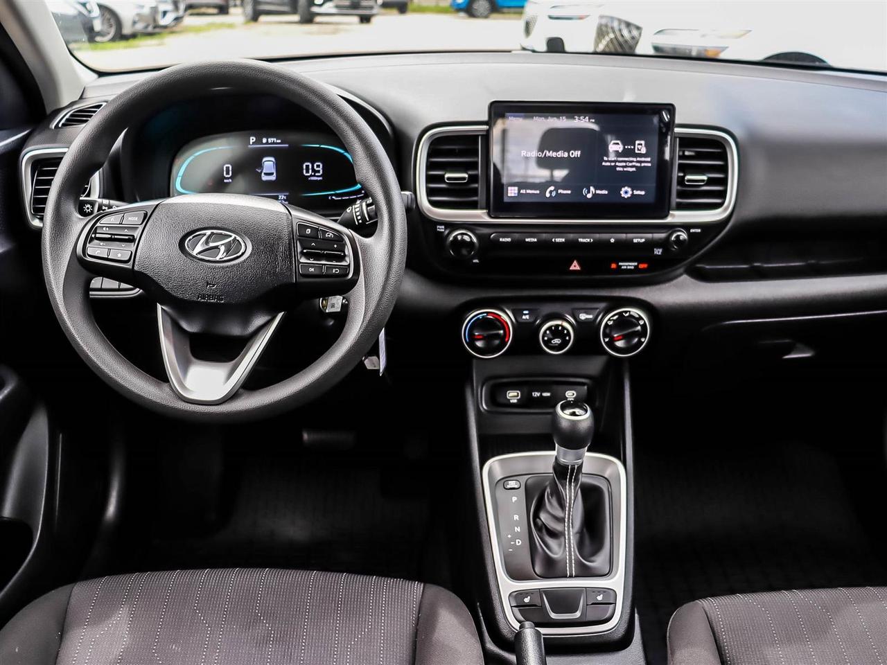 2024 Hyundai Venue Essential Photo