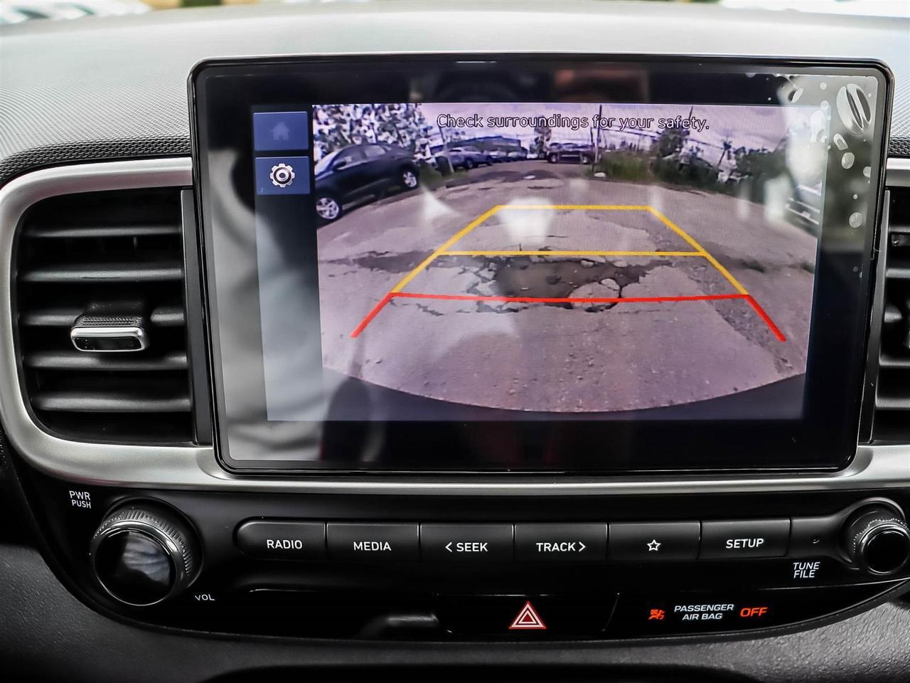 2024 Hyundai Venue Essential Photo