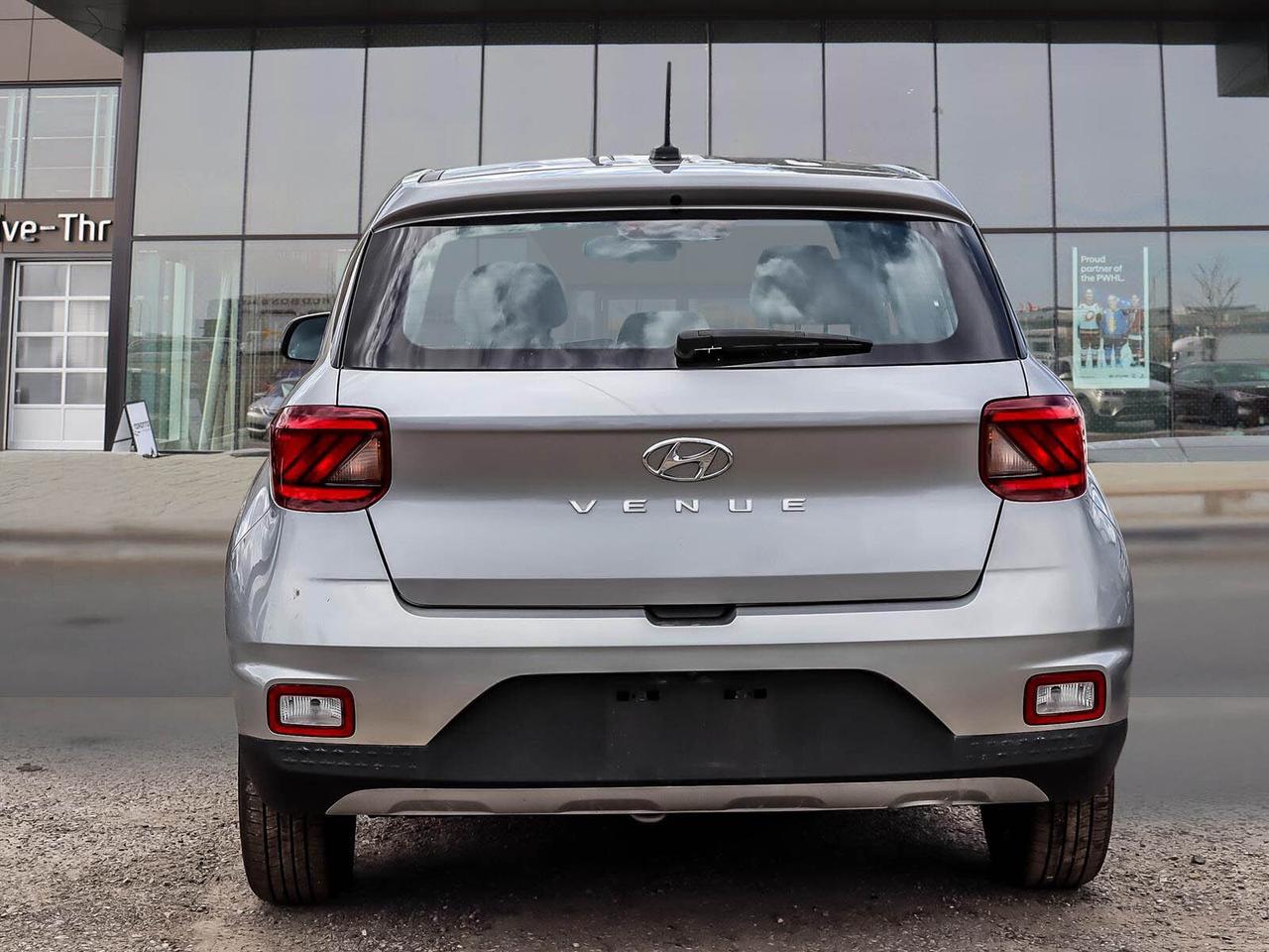 2024 Hyundai Venue Essential Photo