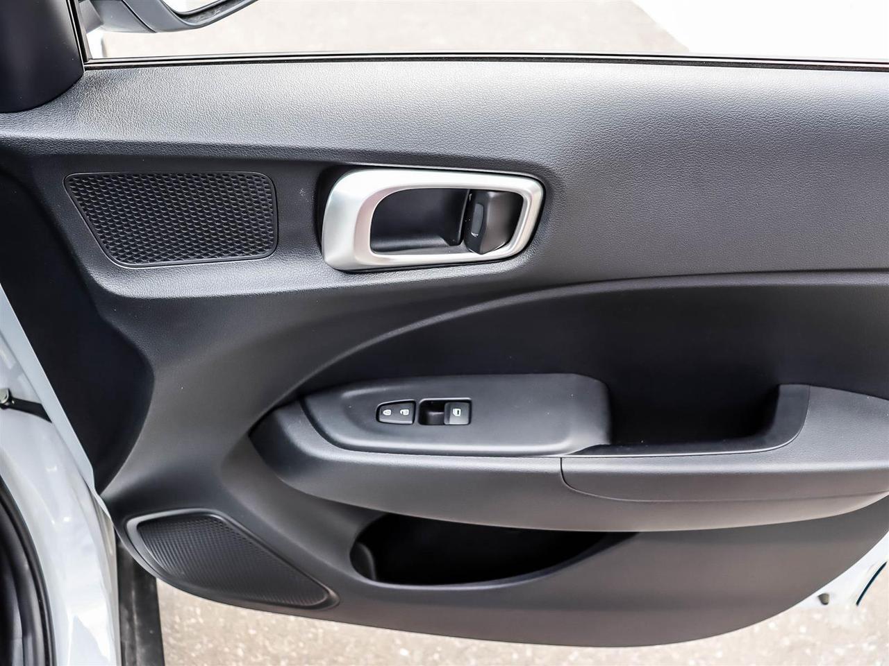 2025 Hyundai Venue PREFERRED Photo