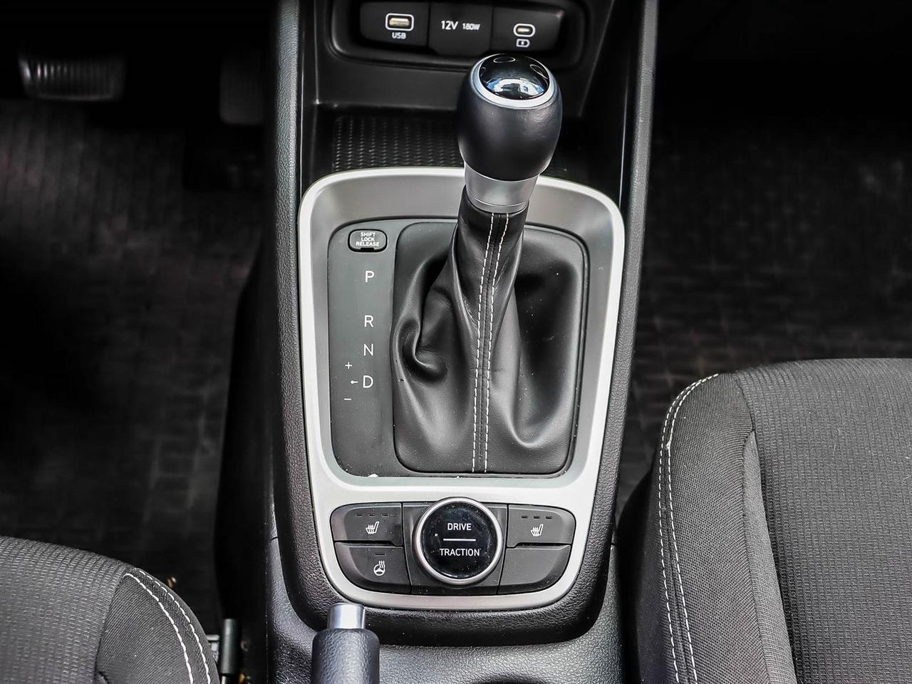 2025 Hyundai Venue PREFERRED Photo